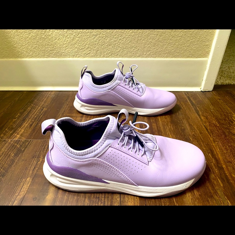 Clove sneakers